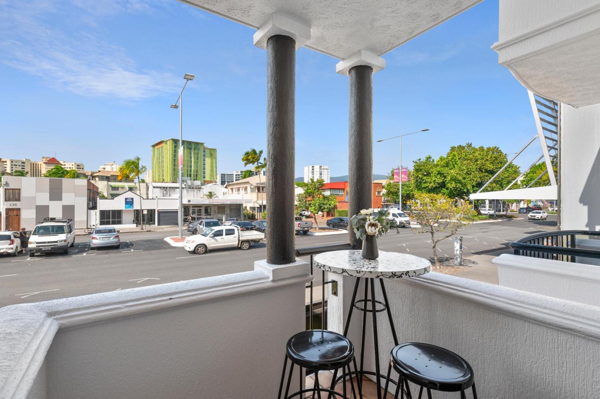 Villa Vaucluse Apartments Cairns Bagian luar foto